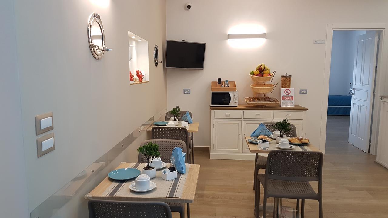 Bed and Breakfast Antica Capri à Naples Extérieur photo