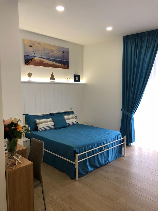 Bed and Breakfast Antica Capri à Naples Extérieur photo