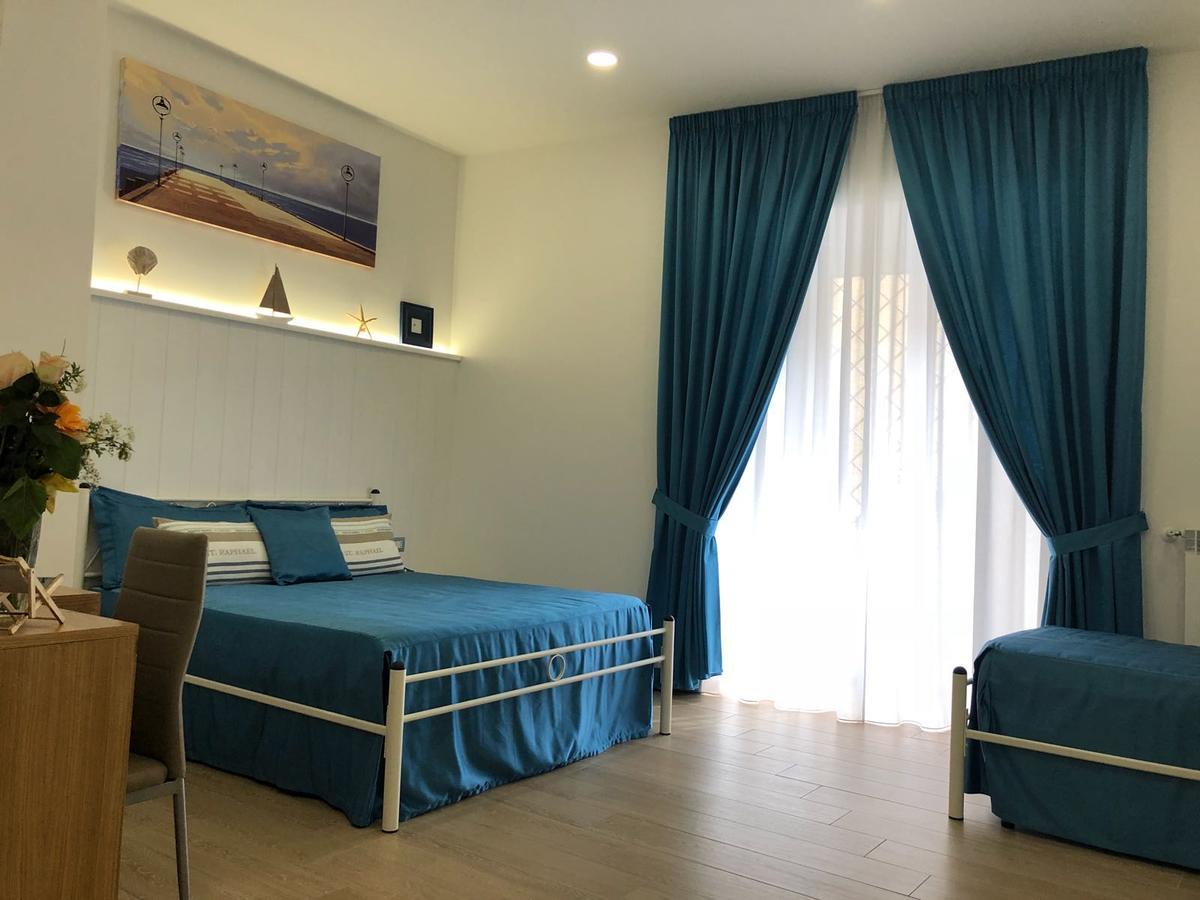 Bed and Breakfast Antica Capri à Naples Extérieur photo
