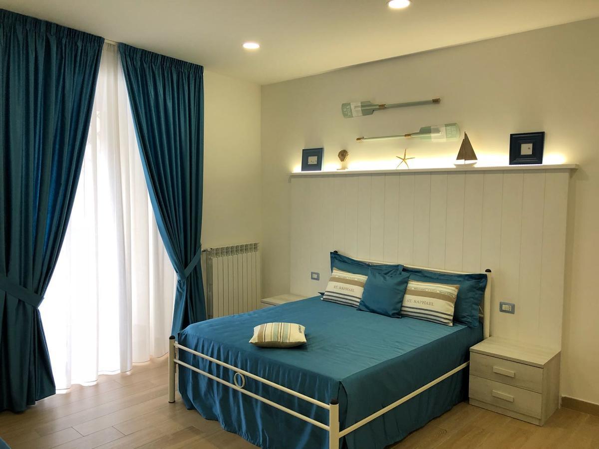 Bed and Breakfast Antica Capri à Naples Extérieur photo